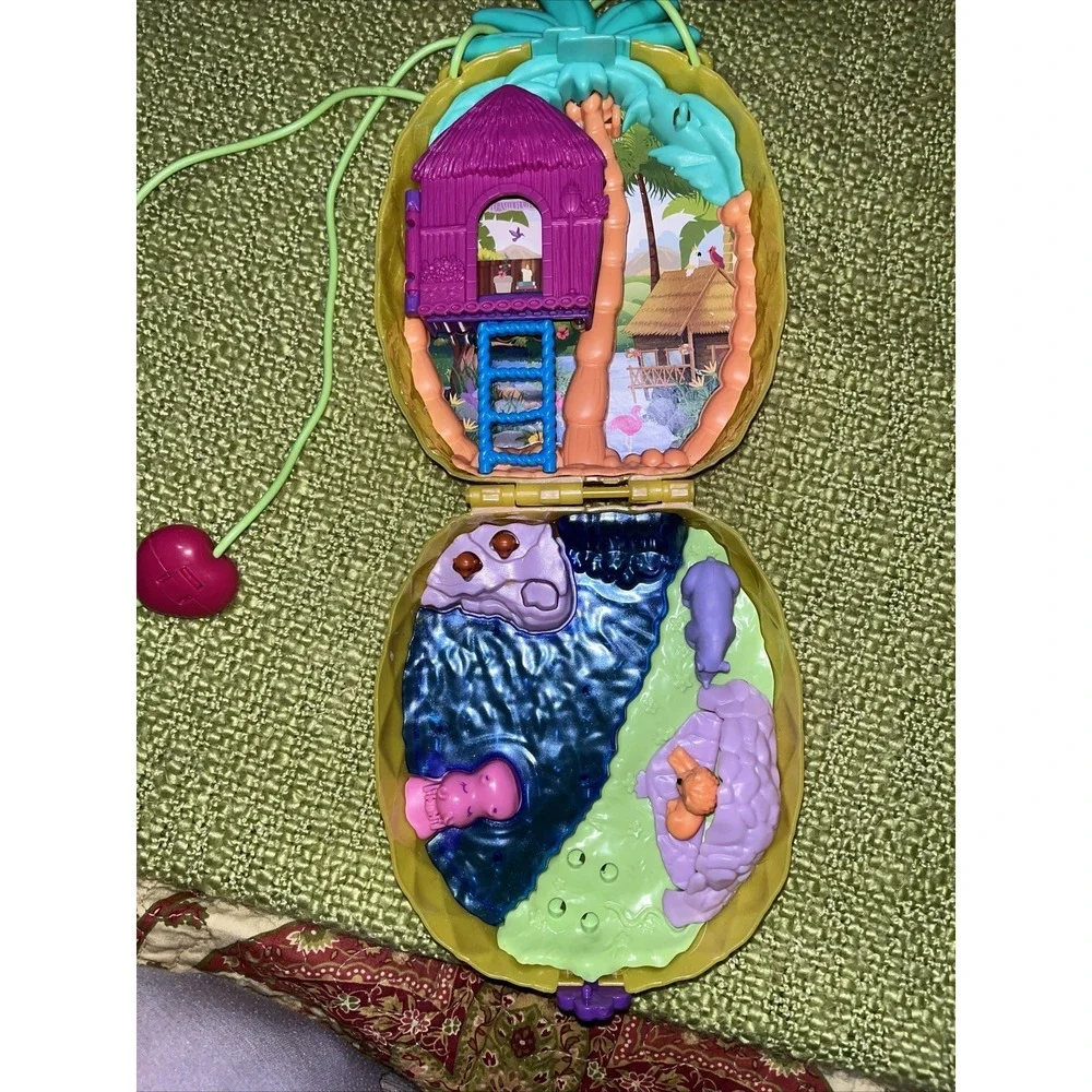 Polly Pocket Tropicool Pineapple‎ Wearable Purse Compact Multi